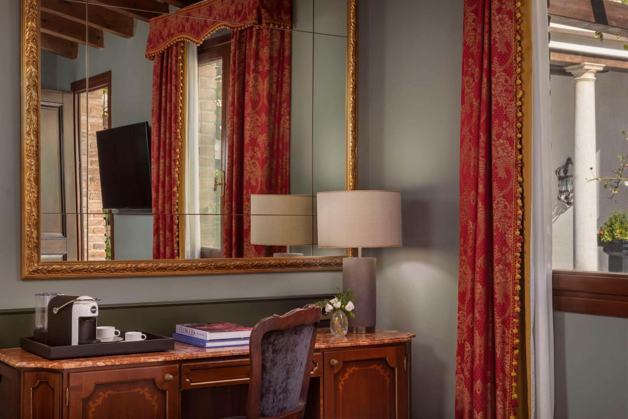 Nh Collection Grand Hotel Palazzo Dei Dogi Velence Kültér fotó
